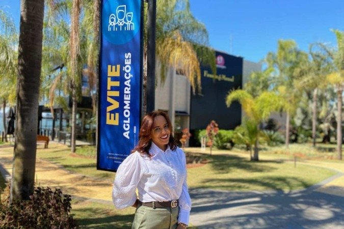  07/07/2020. Credito :Samanta Sallum/reproduÃ§Ã£o.  Sandra Campos, administradora do pontÃ£o. 
      