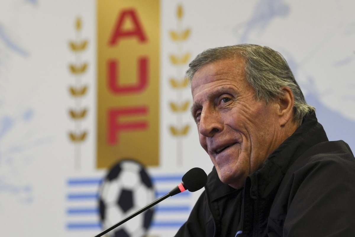 Sequência de derrotas derruba Óscar Tabárez da seleção uruguaia após 15 anos 