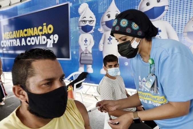 Para especialistas, boa adesão do brasileiro à vacina contra a covid fará a diferença - (crédito: Minervino Júnior/CB/D.A.Press) Para especialistas, boa adesão do brasileiro à vacina contra a covid fará a diferença - (crédito: Minervino Júnior/CB/D.A.Press)