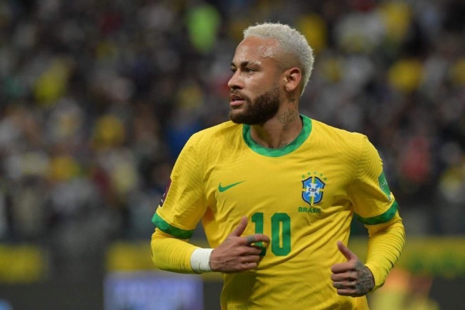 Sem brasileiros, Fifa divulga finalistas ao prêmio de melhor goleiro do  mundo em 2022
