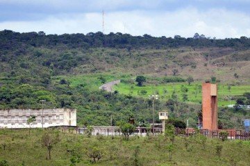 Com 9 mil vagas, Penitenciária do Distrito Federal tem mais de 16 mil presos. Em carta, detentos relatam maus-tratos e denúncias apontam para tortura - (crédito: ED ALVES/CB/D.A.Press) Com 9 mil vagas, Penitenciária do Distrito Federal tem mais de 16 mil presos. Em carta, detentos relatam maus-tratos e denúncias apontam para tortura - (crédito: ED ALVES/CB/D.A.Press)