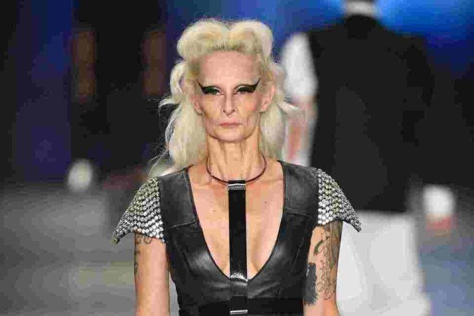 Kátia Miranda no desfile de Walério Araújo: espaço para todas as idades