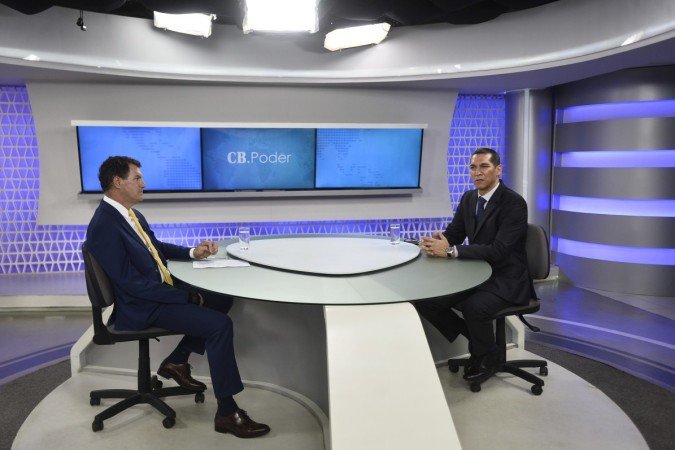  23/11/2021 Crédito: Minervino Júnior/CB/D.A Press. Brasil.  Brasilia - DF. CB Poder com o Deputado Distrital Iolando Almeida na bancada o jornalista Carlos Alexandre.