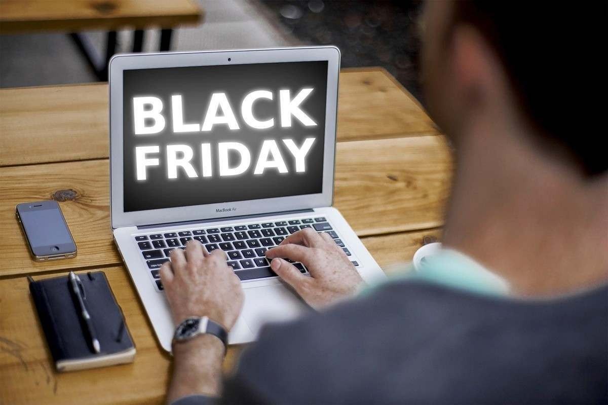 Vendas do e-commerce crescem 8% nos sete dias de esquenta da Black Friday