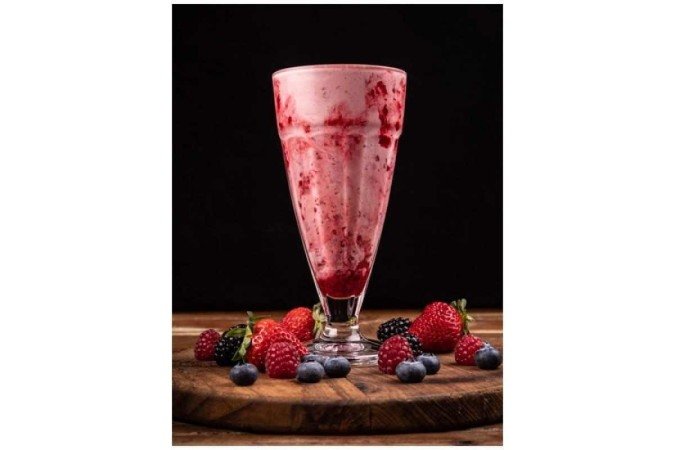 Milk shake de frutas vermelhas do Bob Beef