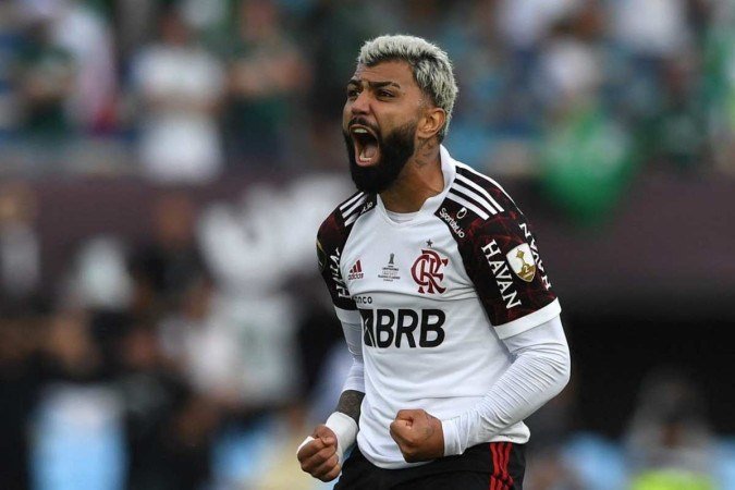 Gabriel Barbosa esbraveja em campo