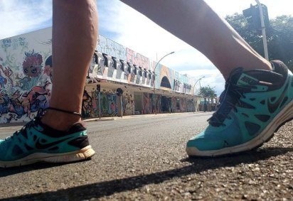 Revitalizada, a via atrai pedestres para caminhadas ao ar livre -  (crédito:  Carlos Vieira/CB/D.A Press)