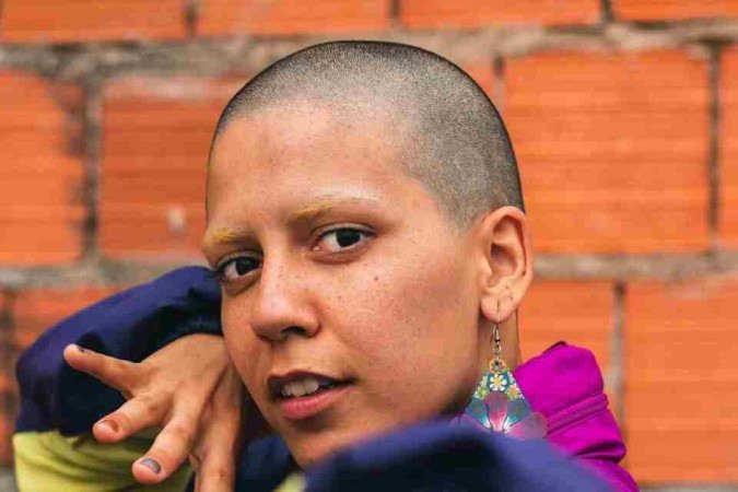  A bgirl Júlia Maia está entre artistas integrados a Buscando buskers -  (crédito:  Mirley Allef/Divulgação)