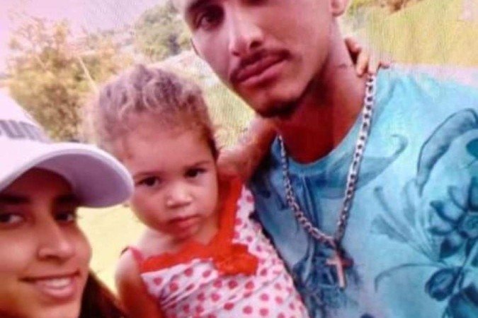 Grávida e filha assassinadas