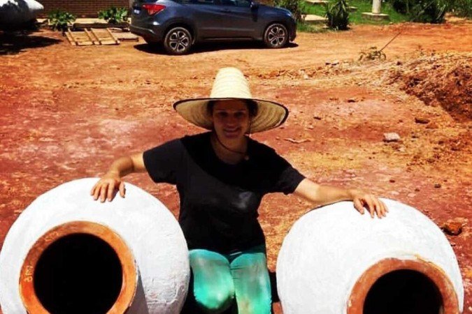  Lorena Ferraz produz o pr&oacute;prio vinho em vin&iacute;cola em Formosa: uvas s&atilde;o trazidas do Sul e da regi&atilde;o do S&atilde;o Francisco  