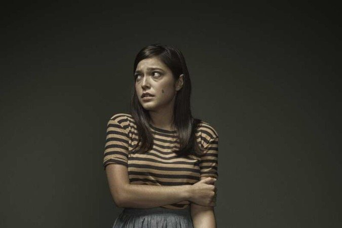 Bella Camero interpreta Lúcia na série