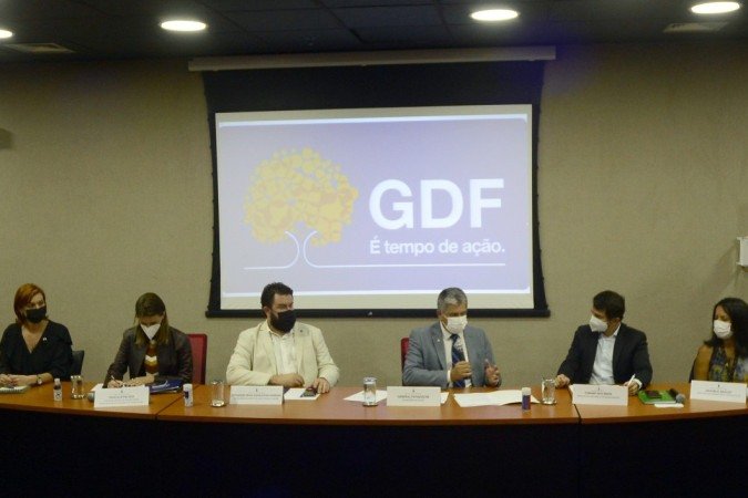  02/12/2021. Cr..dito: Marcelo Ferreira/CB/D.A Press. Brasil. Brasilia - DF. Coletiva na Secretaria de Sa..de do DF, sobre os casos da nova variante da Covid-19.
    