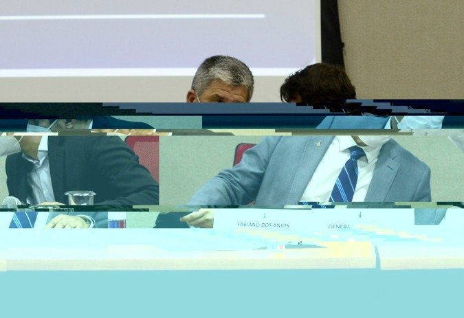  02/12/2021. Cr..dito: Marcelo Ferreira/CB/D.A Press. Brasil. Brasilia - DF. Coletiva na Secretaria de Sa..de do DF, sobre os casos da nova variante da Covid-19. Secret..rio da Sa..de do DF, General Pafiadache com Fabiano dos Anjos ( Diretor de Vigil..ncia Epidemiol..gica )
    