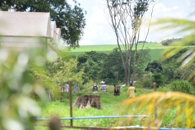  03/12/2021. Crédito: Ed Alves/CB/D.A Press. Brasil. Brasilia - DF. Cidades. Wanderson é suspeito de ter matado a facadas, no último domingo (28/11), a namorada grávida de quatro meses, a enteada, de 2 anos e 9 meses, e um fazendeiro, de 73 anos, com um tiro na cabeça, em Corumbá de Goiás. Na foto, fazenda onde o Wanderson passou.