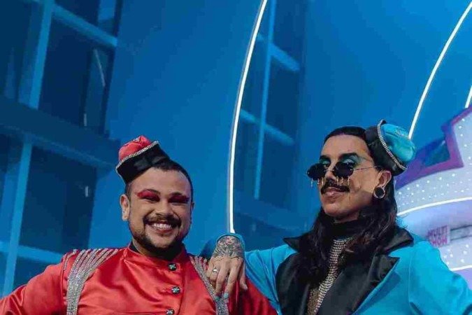 Eduardo Camargo e Filipe Oliveira do Diva Depressão no Prêmio Multishow 2021
