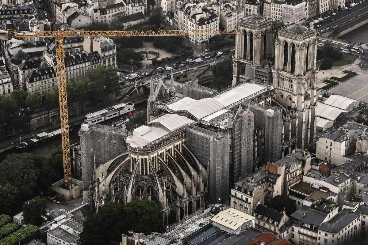 França aprova reforma interna da Notre-Dame de Paris