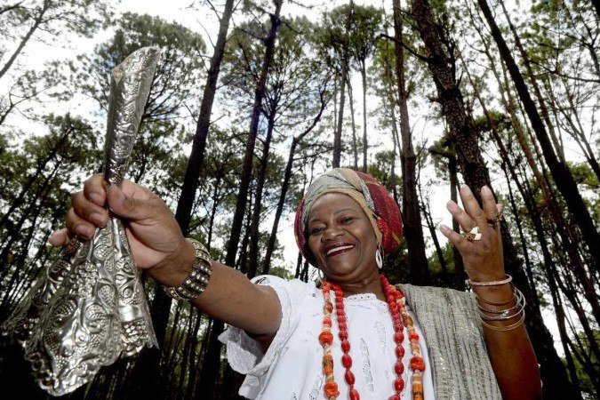 Mãe Baiana, Adna Santos atua no Terreiro Ilê Axé Oya Bagan, no Núcleo Rural Tamanduá - (crédito: Fotos: Marcelo Ferreira/CB/D.A Press) Mãe Baiana, Adna Santos atua no Terreiro Ilê Axé Oya Bagan, no Núcleo Rural Tamanduá - (crédito: Fotos: Marcelo Ferreira/CB/D.A Press)