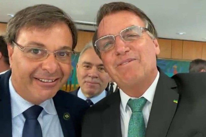 Ministro Queiroga posa de Ministro Queiroga posa de