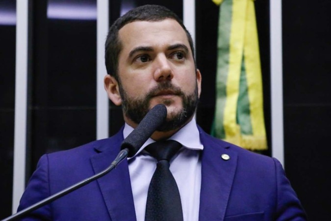 Segundo o deputado Carlos Jordy, trabalho para maiores de 14 anos é benéfico