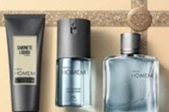 Presente Natura Homem, da Natura — Vem com um desodorante colônia masculino, um sabonete líquido para o corpo, um desodorante corporal e uma caixa especial presenteável  
(R$ 129,90)