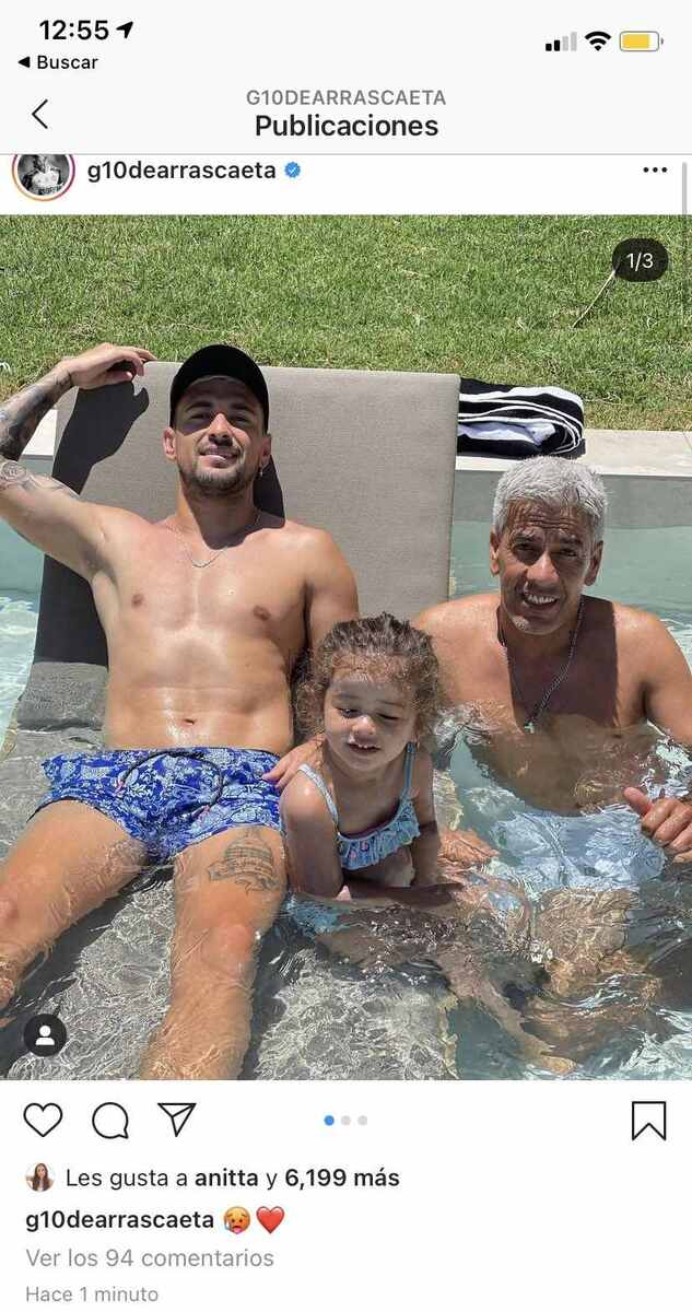 Curtida da cantora na foto do jogador.