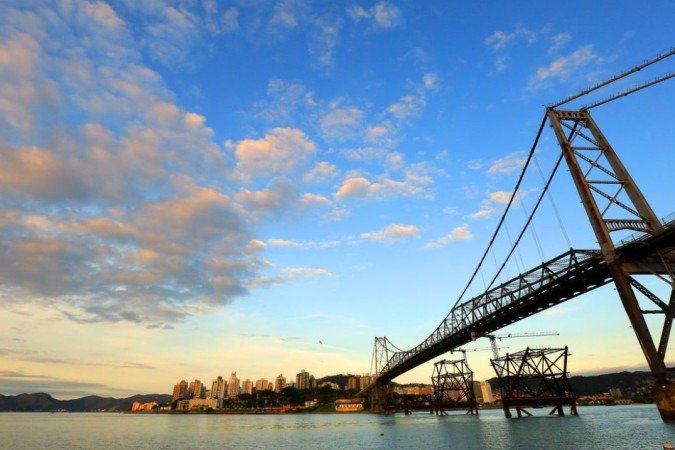 Florianópolis, Vitória e Campinas são metrópoles brasileiras - Florianópolis, Vitória e Campinas são metrópoles brasileiras -