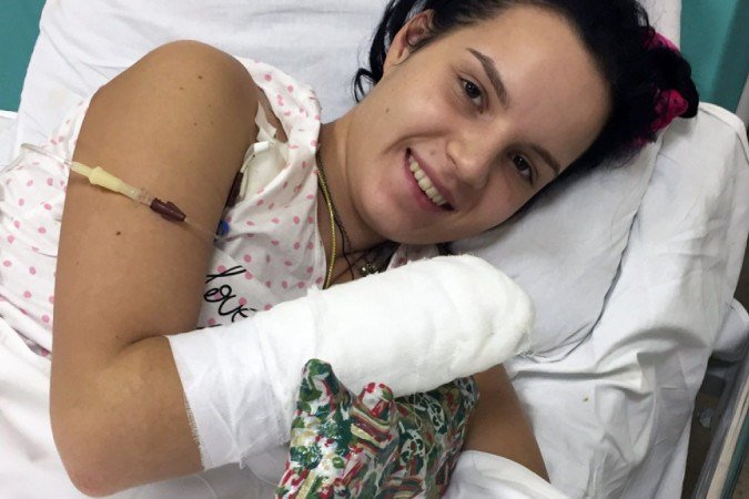 Margarita Gracheva no hospital; relatório diz que a violência doméstica contra as mulheres está acontecendo em Margarita Gracheva no hospital; relatório diz que a violência doméstica contra as mulheres está acontecendo em