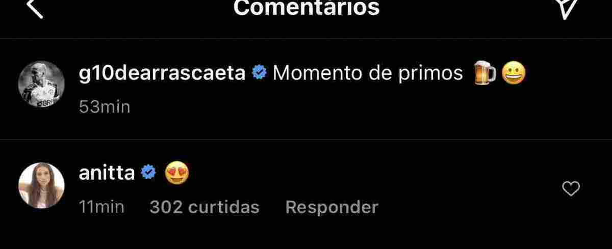 Comentrário da cantora na foto do jogador.