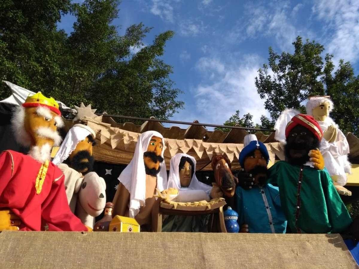 Bagagem cia de bonecos