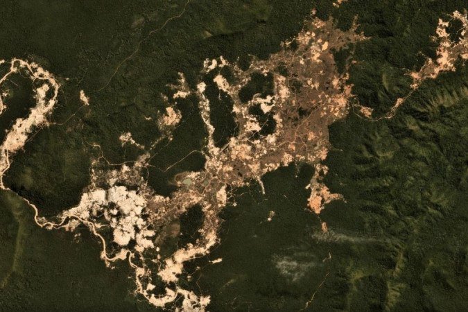 Planet Labs - 'Cicatrizes' causadas pelo garimpo na região do Tapajós, no Pará, em imagem feita em julho de 2019 - Planet Labs - 'Cicatrizes' causadas pelo garimpo na região do Tapajós, no Pará, em imagem feita em julho de 2019 -