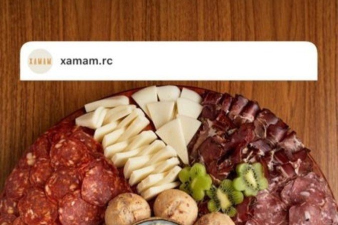  2021. Crédito: Xaman/Divulgação. Favas Contadas. Restaurante Xaman de carne suina. Menu para encomenda de natal. Tábua de frios tamanho médio. 