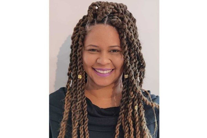 Marjorie Chaves, coordenadora do Observat&oacute;rio da Sa&uacute;de da Popula&ccedil;&atilde;o Negra (PopNegra), vinculado ao N&uacute;cleo de Estudos de Sa&uacute;de P&uacute;blica (Nesp/Ceam-UnB) e pesquisadora do N&uacute;cleo de Estudos Afro-Brasileiros (Neab/Ceam-UnB)