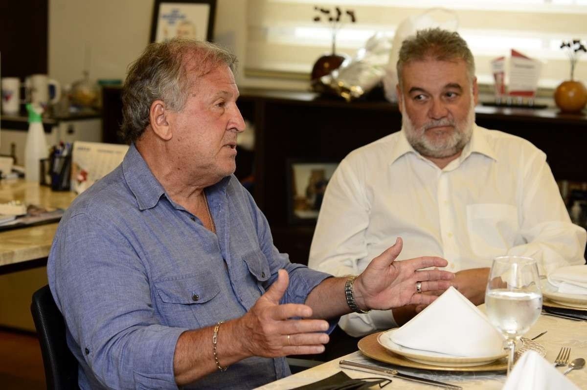  ,17/12/2021. CrÃ©dito: Marcelo Ferreira/CB/D.A Press. Brasil. Brasilia - DF. Sebrae-DF entrevista com o Zico com Valdir Oliveira, Diretor Superintendente do Sebrae/DF.