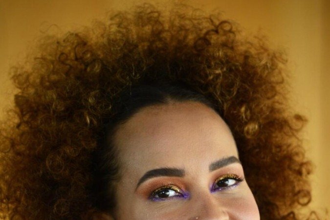 A maquiagem 
de Mayara da 
Costa e Silva é mais discreta, mas nem por isso menos impactante