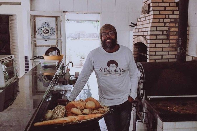 Para 2022, Leandro Gon&ccedil;alves tem planos para o neg&oacute;cio, uma padaria artesanal. Ele se prepara para melhorar o delivery e ampliar a oferta de produtos

Leandro Gon&ccedil;alves estava come&ccedil;ando o neg&oacute;cio quando veio a pandemia: projetos de expans&atilde;o e de voltar ao presencial