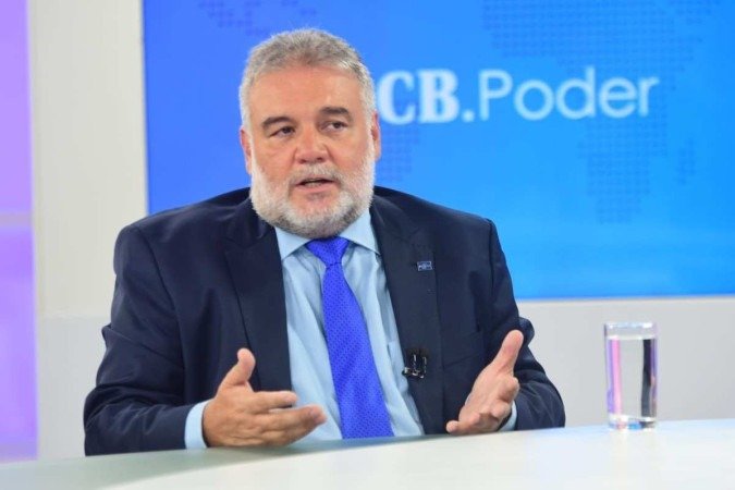 Valdir Oliveira, superintendente do Sebrae-DF, analisou as possibilidades de crescimento econômico através das pequenas empresas nesta quarta-feira (22/12), no CB.Poder - (crédito: Ed Alves/CB/DA Press) Valdir Oliveira, superintendente do Sebrae-DF, analisou as possibilidades de crescimento econômico através das pequenas empresas nesta quarta-feira (22/12), no CB.Poder - (crédito: Ed Alves/CB/DA Press)