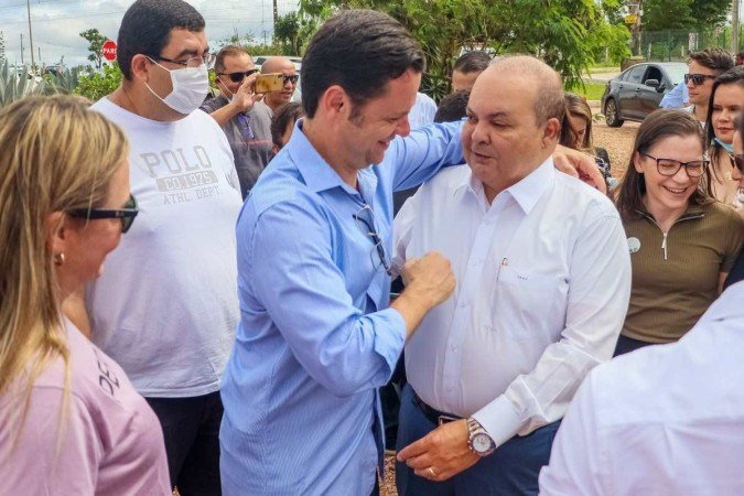 A Estrada Parque Contorno (DF-001), no trecho que corta o Jardim Botânico, em breve terá pista dupla. O governador Ibaneis Rocha assinou, na manhã desta quinta-feira (23/12/2021), a ordem de serviço para o início das obras de duplicação da rodovia na extensão entre as vias DF-027 e a DF-025.