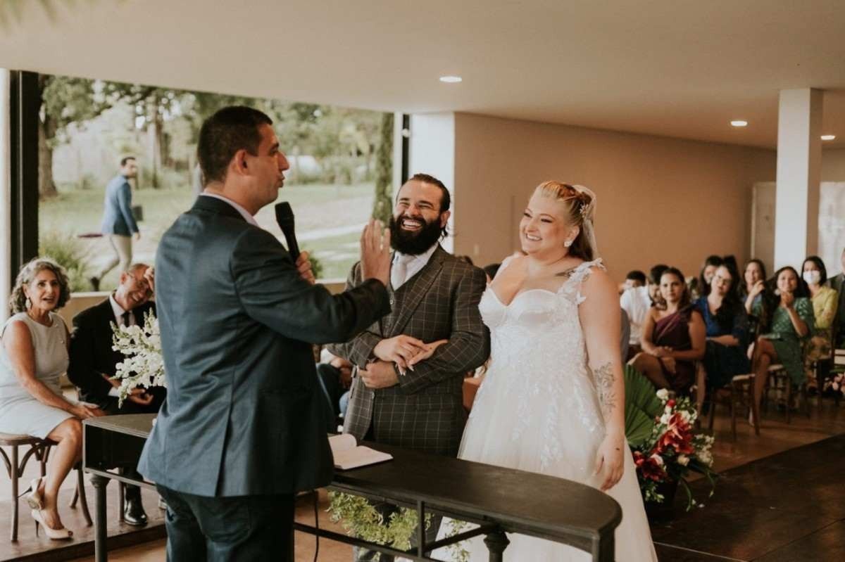 Raquel e Nycholas celebram união em pastelaria na 107 sul, em Brasília