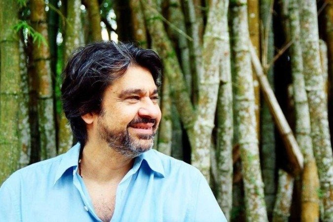 Produtor, compositor e músico, ele foi um daqueles nomes que atuou nos bastidores para alavancar o pop brasileiro dos anos 1980 - (crédito: Reprodução/Redes sociais) Produtor, compositor e músico, ele foi um daqueles nomes que atuou nos bastidores para alavancar o pop brasileiro dos anos 1980 - (crédito: Reprodução/Redes sociais)