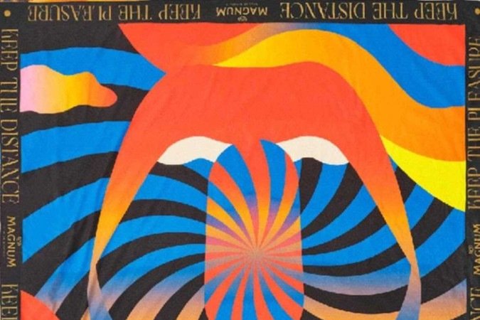 Toalha Magnum Oversize Shawnax, da Scarf.Me 
(R$ 298)