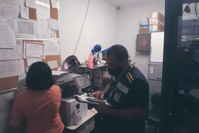 Fiscalização do DF Legal ocorre todos os dias. Queixas podem ser registradas pela população - (crédito: DF Legal/Divulgação) Fiscalização do DF Legal ocorre todos os dias. Queixas podem ser registradas pela população - (crédito: DF Legal/Divulgação)