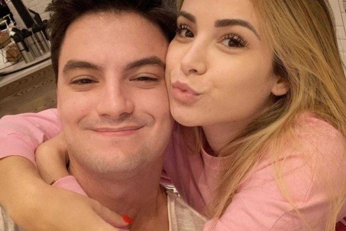 Os dois estavam morando juntos e, de acordo com o relato publicado por Bruna, mais conhecida como Bru, nas redes sociais, a decisão da separação partiu de Felipe - (crédito: Reprodução) Os dois estavam morando juntos e, de acordo com o relato publicado por Bruna, mais conhecida como Bru, nas redes sociais, a decisão da separação partiu de Felipe - (crédito: Reprodução)