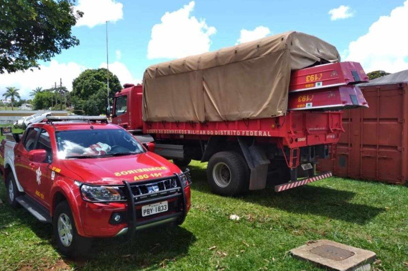 Bombeiros do Grupamento de Busca e Salvamento do DF vão prestar socorro aos desabrigados na Bahia