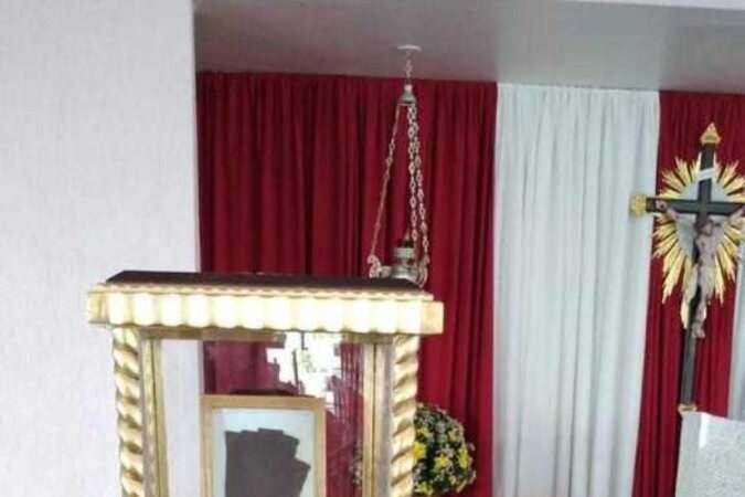 Luva usada pelo padroeiro São Pio ficará exposta nesta quarta-feira (29/12) em igreja no Sudoeste  