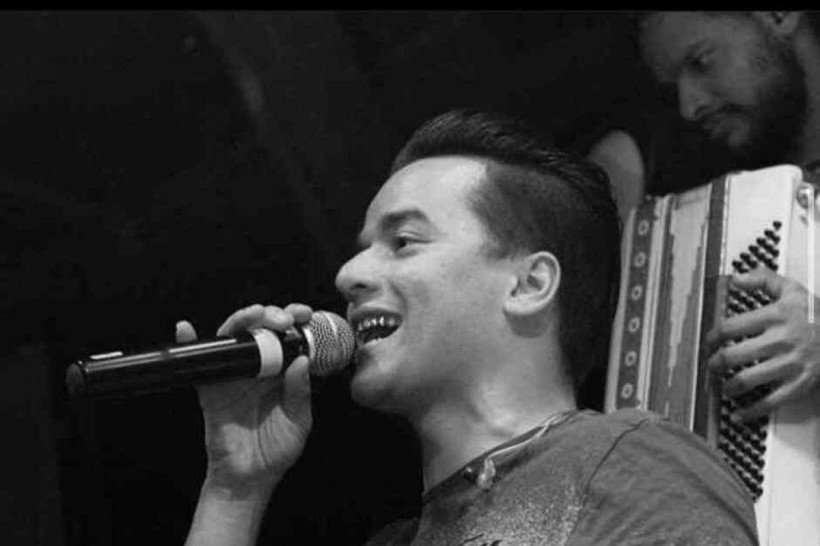 Cantor sertanejo Yago, da dupla com Santhiago, morre após batalha contra linfoma 