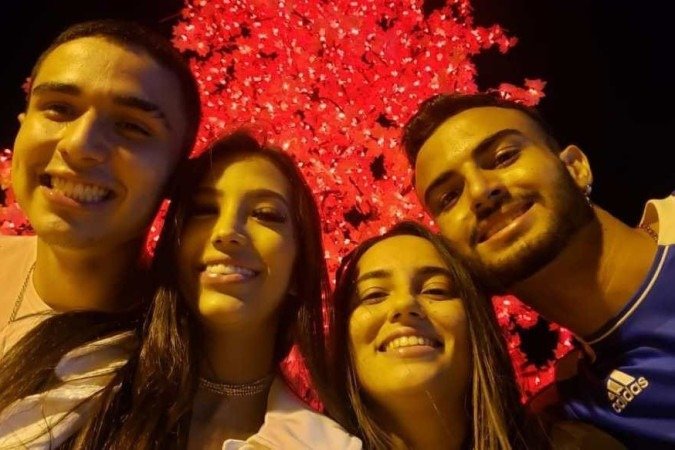 Daniel e Gustavo celebraram a entrada do ano em família