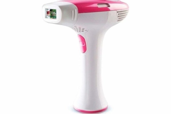 Foto depilador iPilator, da Basall (à venda na Fast Shop, de R$ 2.078,70 por R$ 1.519)
Lâmpada de depilação com 350 mil disparos. Dá para se depilar em casa!