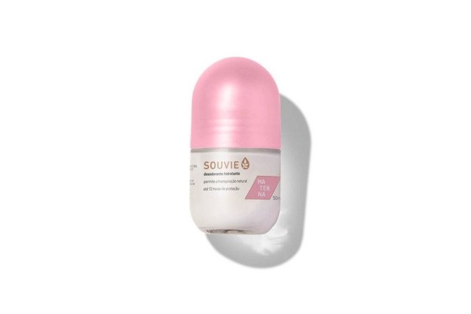 Desodorante hidratante materna roll-on (50ml), da Souvie (R$ 49)
Ao contrário de outras opções no mercado, o desodorante da Souvie — vegano e orgânico —, visa prevenir o mau cheiro sem impedir a transpiração.