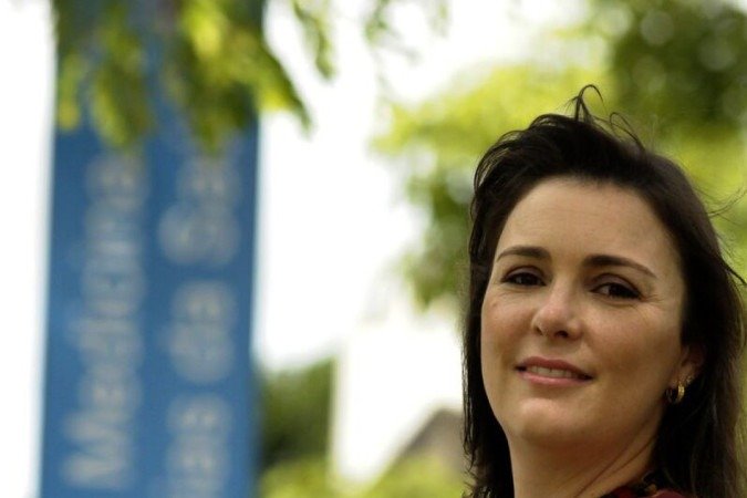  04/01/2022. Crédito: Carlos Vieira/CB/D.A. Press. Brasil. Cidades. Taís Gratieri, pesquisadora e professora de farmácia da Universidade de Brasília, conquistou uma cadeira na Academia Brasileira de Ciências aos 38 anos.
      