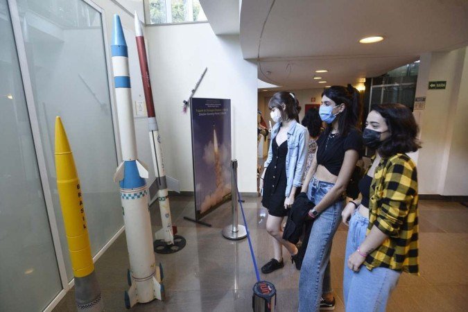  05/01/2022 Crédito: Minervino Júnior/CB/D.A Press. Brasil.  Brasilia - DF. Visita aio Planetário nas Férias. Marina Morais, Juliana IIkio e Júlya Rodrigues.